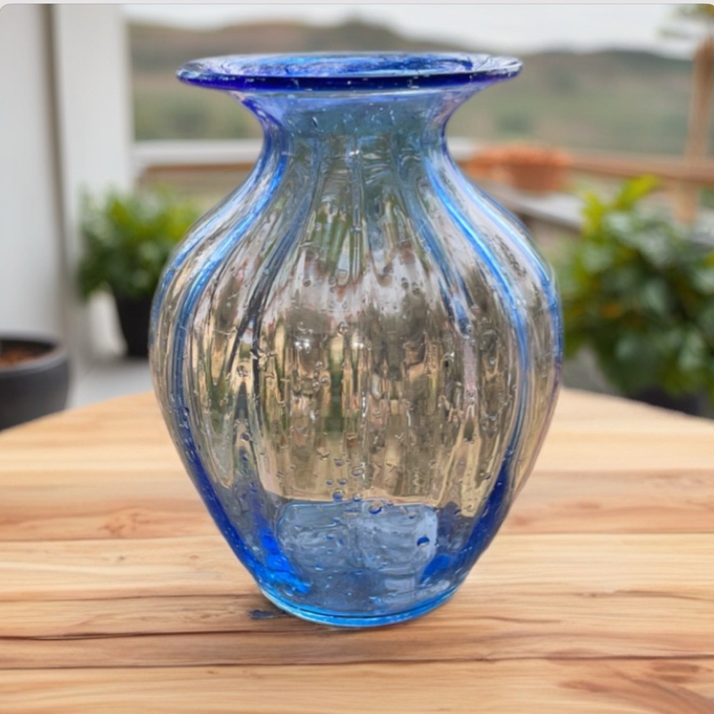Beautiful Hand blown cobalt blue art aquarelle glass Vase 9” tall